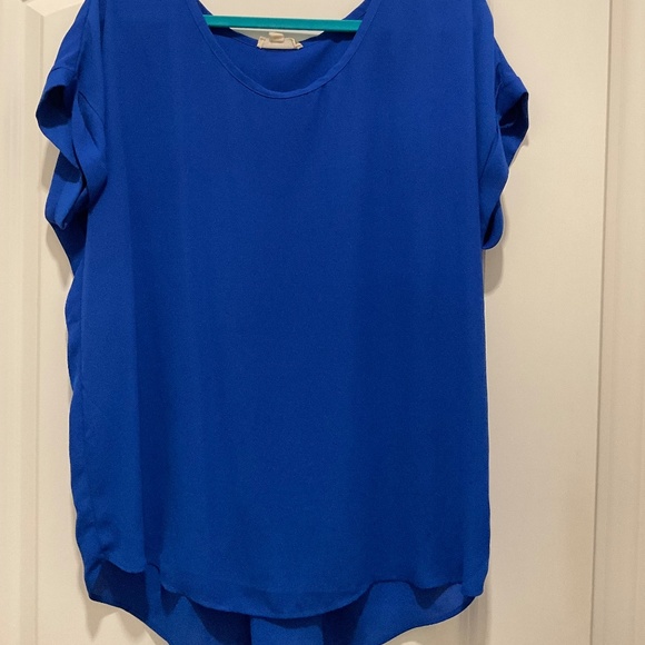 Blue Top - Picture 1 of 2